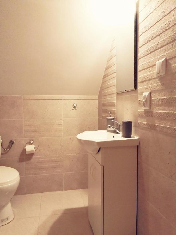 Ferienwohnung Chrzaszczewo Widokowe Wzgorze 2 Uherce Mineralne Exterior foto
