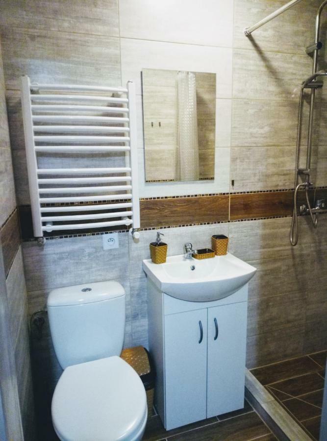 Ferienwohnung Chrzaszczewo Widokowe Wzgorze 2 Uherce Mineralne Exterior foto